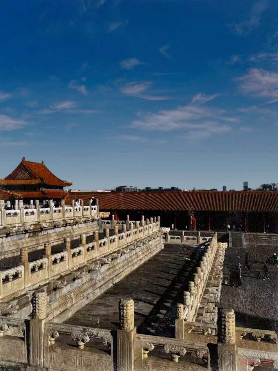 人要離生活遠一點，才能離夢想近一點